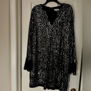 Calvin Klein NWTS Black Sequined V Neck Dress Size 16 Gorgeous!!